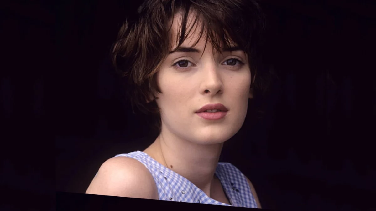  Short Hair Winona Ryder Stylish Appearance