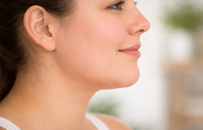 close up of cheeks and jawline showing facial fullness